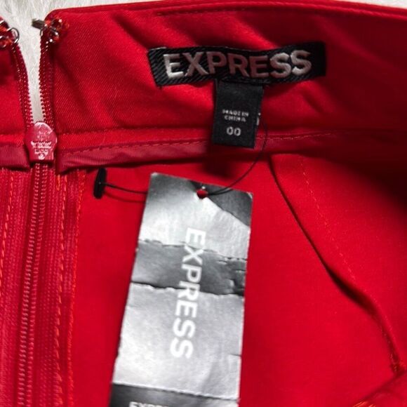Express Women’s Red Skort Size 00 NEW - Picture 4 of 6